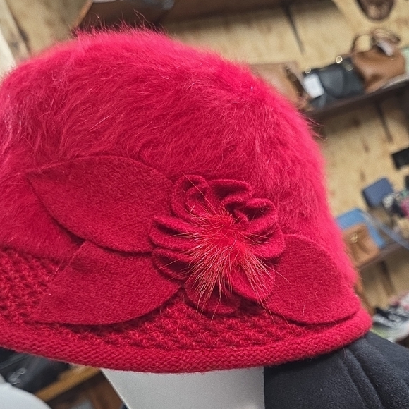 Vintage Women's 1920's Inspired Cloche Hat- Red - Picture 3 of 3